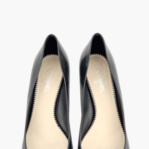 Chanel Cap Toe CC Kitten Pumps EU 38.5 US 7.5-8 Black Leather Pointed Low Heel - Picture 4 of 15